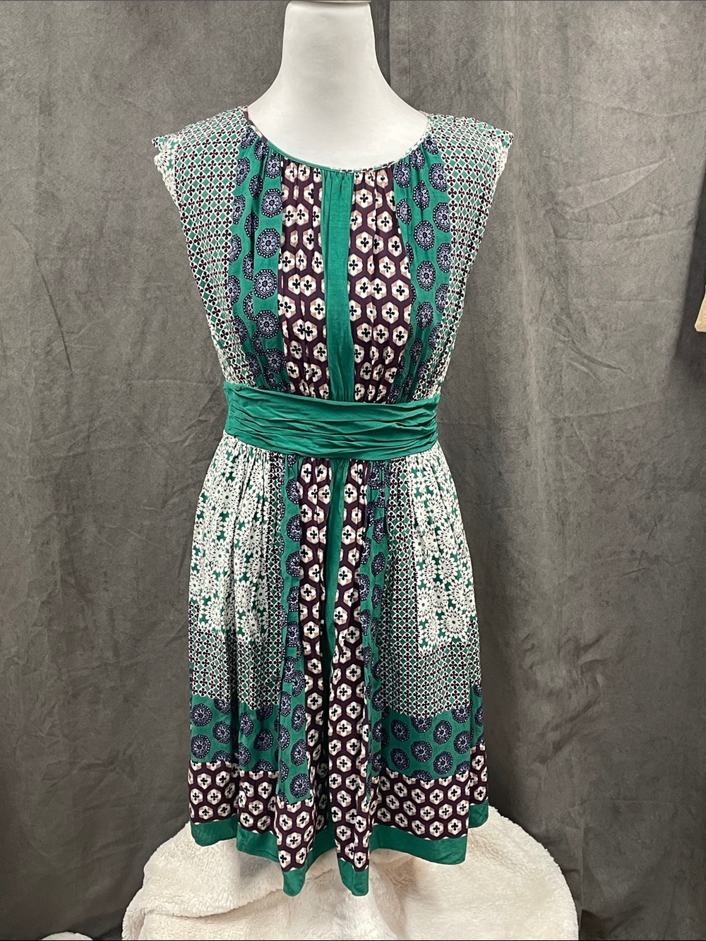 Boden Green and Teal Patterned Sleeveless Midi Dress